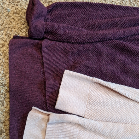 Two Gap high low sweaters - Picture 3 of 4